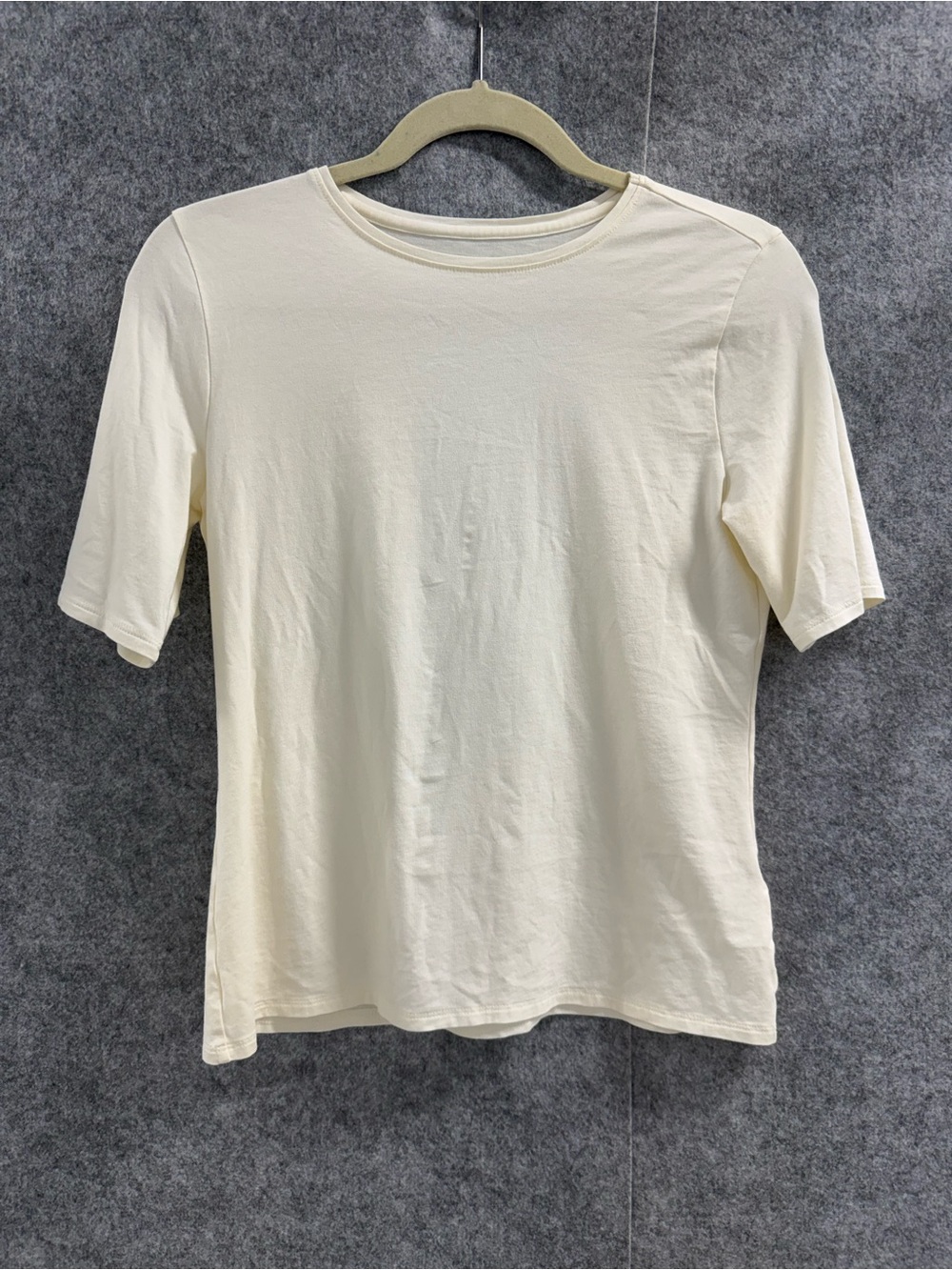 Garnet Hill Relaxed Short Sleeve Crew Tee in Ivory - Womens S - Soft Comfy